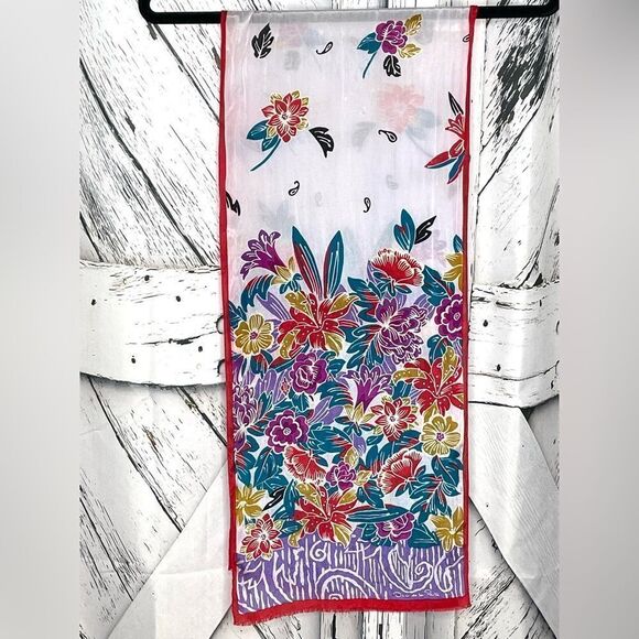 Vintage Oscar de la Renta 100% Silk Scarf  rectangular signed - Picture 2 of 7